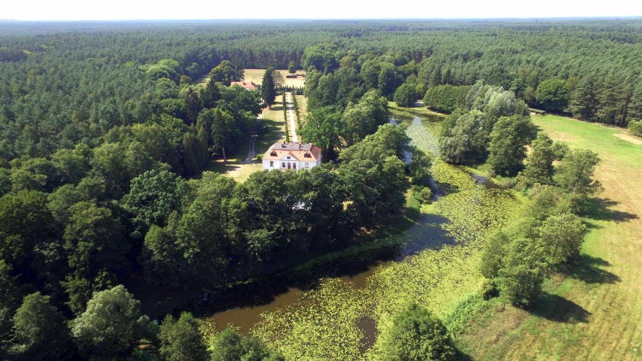 Palacyk Lakomin Hotel Lubiszyn ภายนอก รูปภาพ