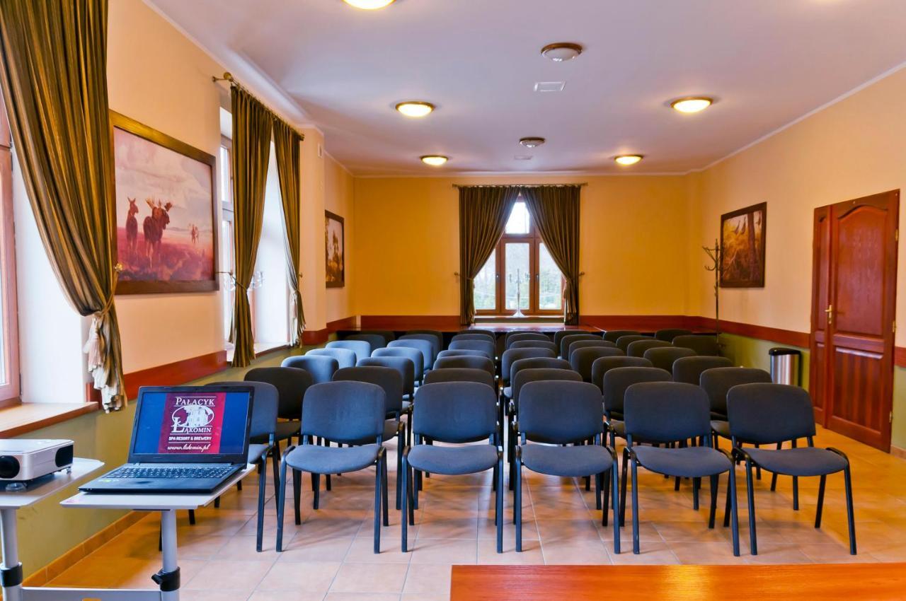 Palacyk Lakomin Hotel Lubiszyn ภายนอก รูปภาพ