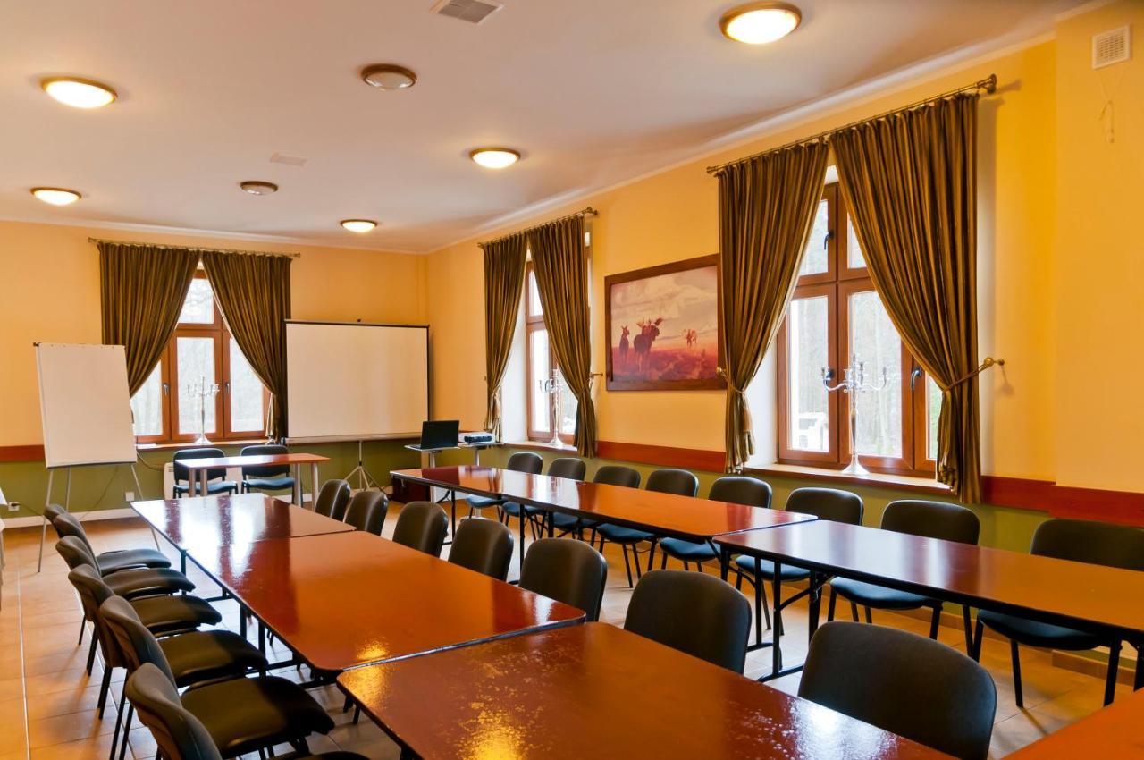 Palacyk Lakomin Hotel Lubiszyn ภายนอก รูปภาพ